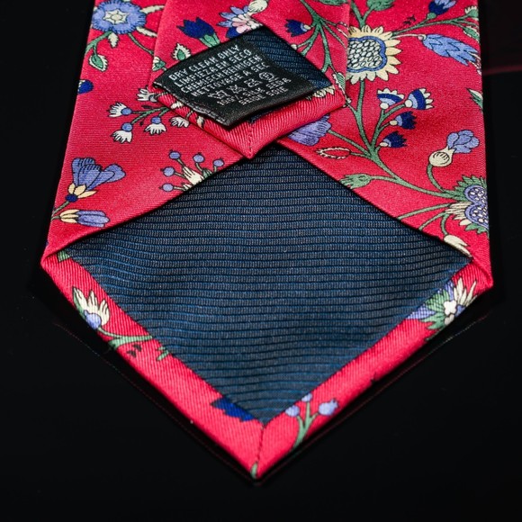 Tie Rack London Red Floral 100% Silk Men's Designer Tie - Picture 3 of 5